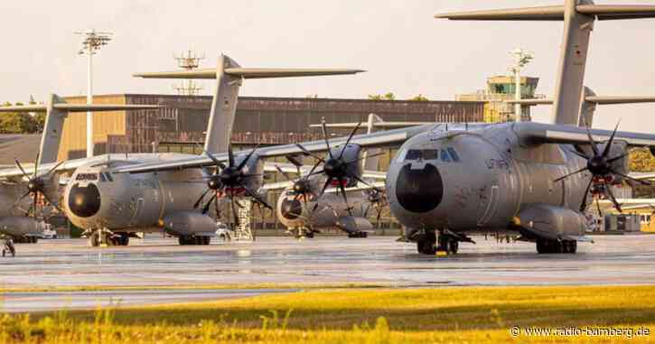 Erste Bundeswehrmaschine fliegt Menschen aus Afghanistan aus