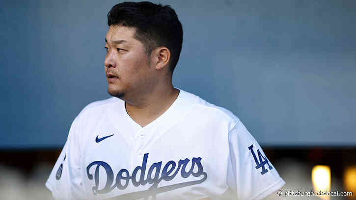 Pirates Sign Yoshi Tsutsugo To Major League Contract