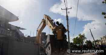 Haitians seek help at overwhelmed hospitals after quake, deaths top 1400 - Reuters