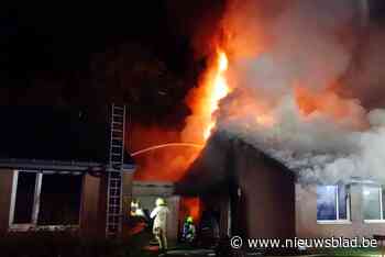 Twee huizen onbewoonbaar na brand in Lommel: onderzoek naar brandstichting - Het Nieuwsblad