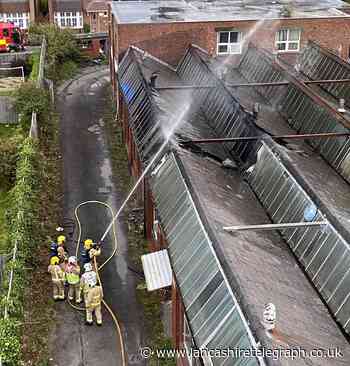 8 fire crews tackle blaze at commercial building