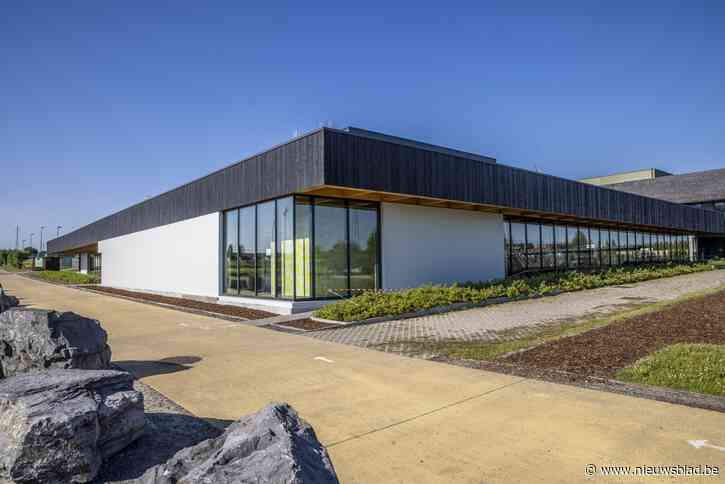 Defect nog niet hersteld en probleem met aangestelde expert: zwembad tot eind dit jaar dicht