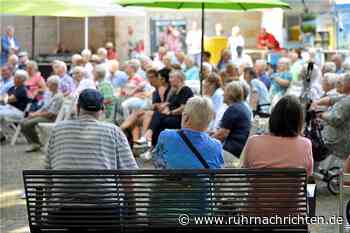 „SuB Express“ aus Ascheberg spielen auf dem Kirchplatz in Werne - Ruhr Nachrichten