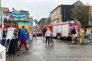 Meisje (3) overleden na aanrijding op de kermis, bestuurder pleegt vluchtmisdrijf en rijdt in gevel