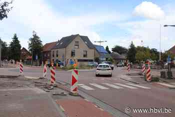 Werken aan rotonde in Kinrooi op schema - Het Belang van Limburg