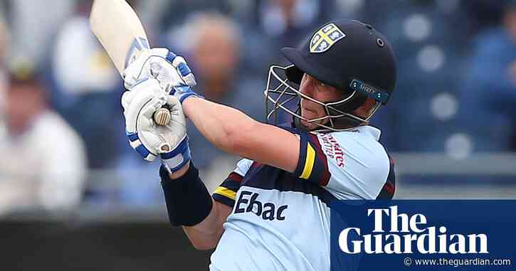 Durham chase down Surrey score to seal place in Royal London Cup final