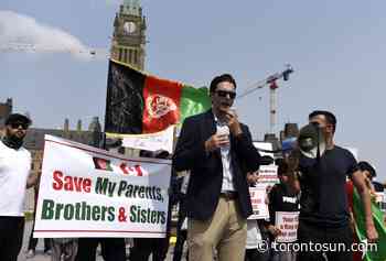 PMO, Global Affairs holding off deploying CAF Kabul evacuation team: Sources - Toronto Sun