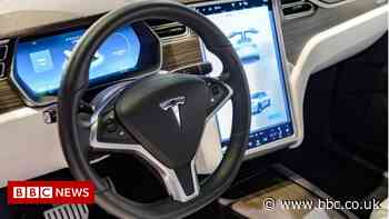 Tesla Autopilot: US opens official investigation into self-driving tech