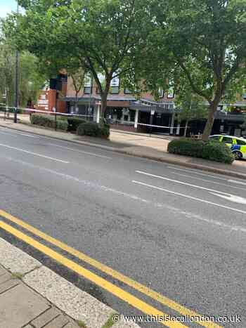 18-year-old stabbed in Stanmore during robbery
