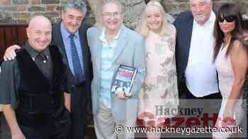 Ex gangsters at Kray Party in Whitechapel pub Blind Beggar - Hackney Gazette