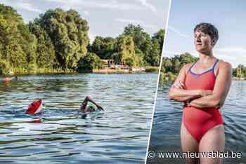 Marieke (40) gestart met loodzware recordpoging om als eerste vrouw en snelste ooit de kust af te zwemmen