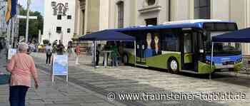 Impfbus auf dem Stadtplatz gut besucht - Traunsteiner Tagblatt