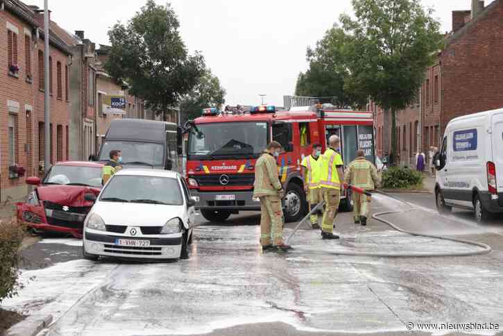 Auto dreigt vuur te vatten na ongeval