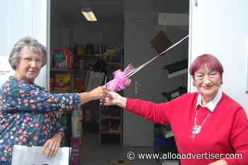 Hawkhill food larder re-launches as community shop - alloaadvertiser.com