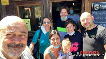 Maurizio Crozza e Carla Signoris in gita a Prato Grande - IlPiacenza