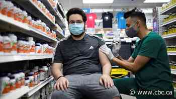 U.S. health officials recommending all Americans get COVID-19 booster shots