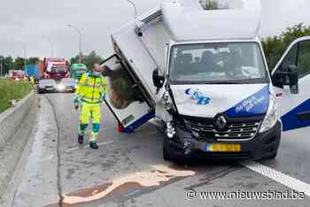 Dashcam filmt zwaar ongeval op knooppunt A12 (Lille) - Het Nieuwsblad