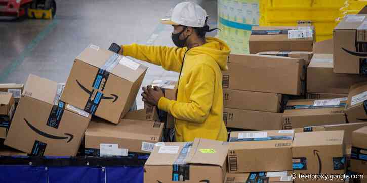 A new Amazon warehouse in Delaware where employees will work alongside robots is offering $3,000 signing bonuses to attract 500 new workers