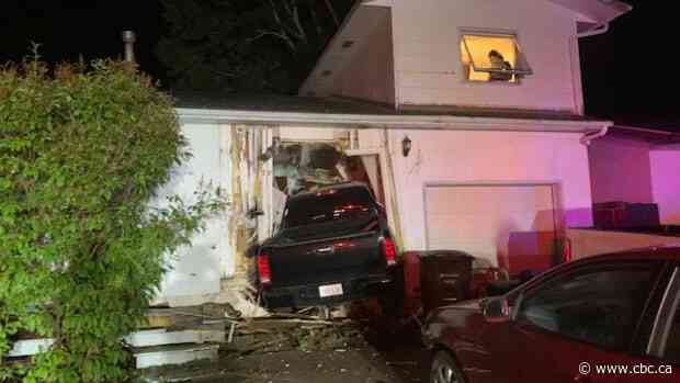 Saskatoon woman shocked after truck slams into house - CBC.ca