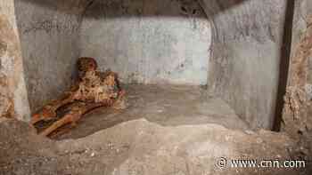Skeleton found in Pompeii is so well-preserved, it still has hair