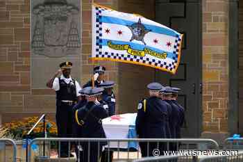 Hundreds Turn Out to Pay Respects to Slain Chicago Officer