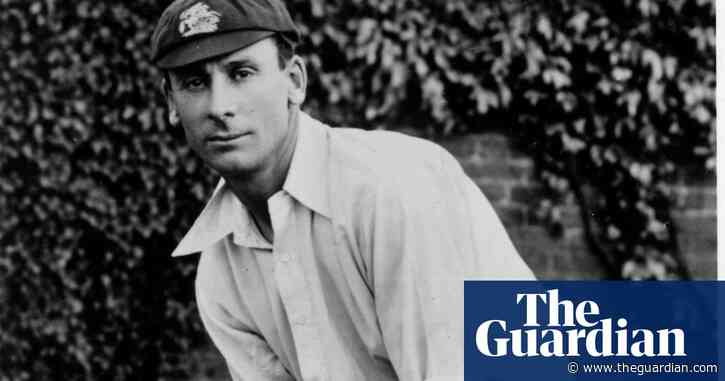 Hobbs finally breaks WG Grace’s record for first-class hundreds – archive, 19 August 1925