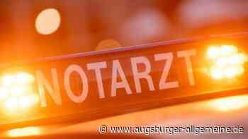 Unfall auf B492: Notarzt-Auto schanzt über Schutthaufen und überschlägt sich