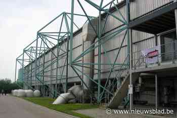 Omwonenden klagen al weken over stank en daar heeft het bermmaaisel mee te maken