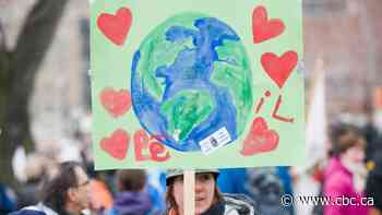 Climate change anxiety affecting children, but parents acknowledging it can help: social worker