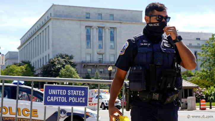 DC bomb threat suspect arrested after evacuation and police standoff (VIDEOS)