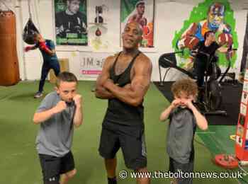 11 and 8-year-old Bolton boxers to run 10k for Derian House Hospice - The Bolton News