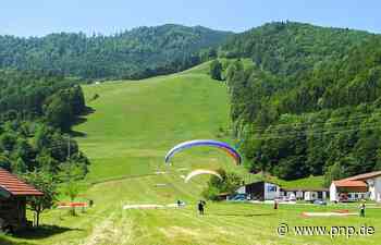 Mann stürzt im Kreis Traunstein mit Gleitschirm ab und stirbt - Passauer Neue Presse