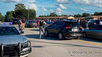 3 students hurt in shooting in high school parking lot