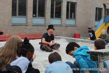 Meneer Zee bezoekt zomerschool