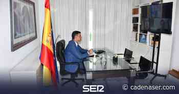 El detalle de la foto de Sánchez en el que se fija Almeida y que ha hecho rugir a Twitter - Cadena SER