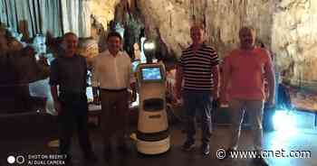 Greek robot Persephone leads tourists though caves, speaks 33 languages     - CNET