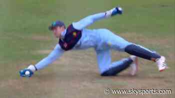 Bancroft's stunning one-handed catch! | Video | Watch TV Show - Sky Sports