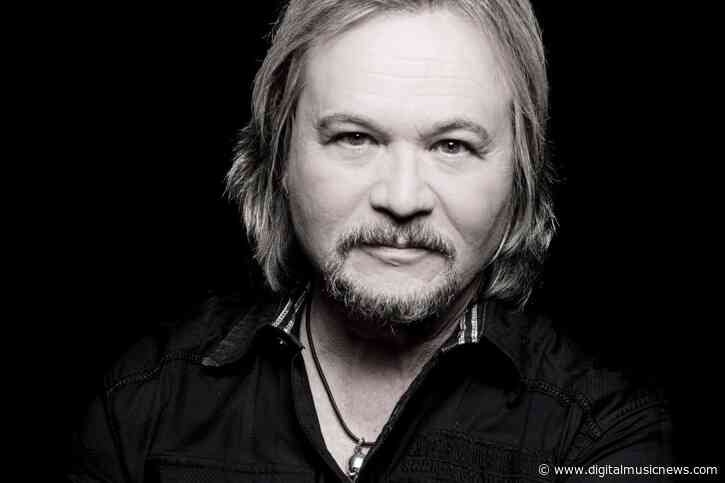 Travis Tritt Calls Venue Vaccination Requirements ‘Discrimination’