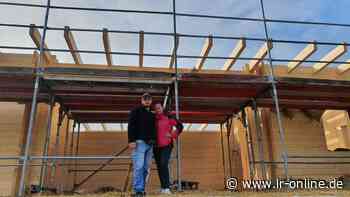 Gräberfeld in Guben: Junge Familie darf nach Archäologie-Alptraum weiterbauen - Lausitzer Rundschau