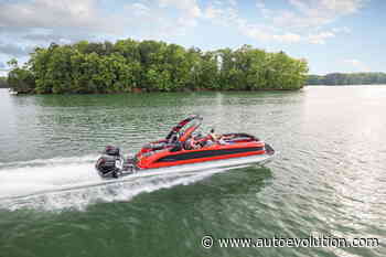 $100K Manitou XT Pontoon Screams High-Class Boating, Unleashes Whopping 900 HP - autoevolution