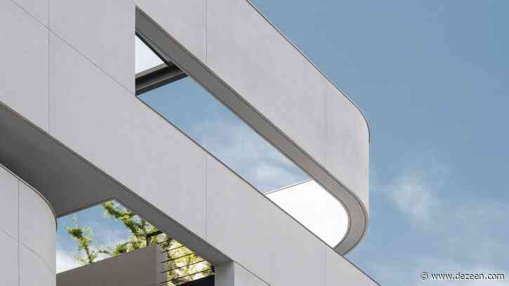 Kuanchanok Pakavaleetorn creates inward-facing family home in Bangkok