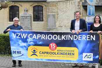 Eddy introduceert mobiele scholen voor straatkinderen in Ken... (Opwijk) - Het Nieuwsblad