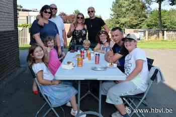 Buurtknabbel in het Buurthuis Steenveld (Beringen) - Het Belang van Limburg Mobile - Het Belang van Limburg