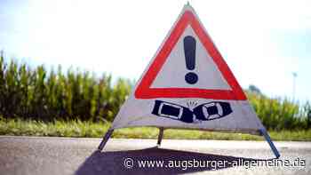 Unfall auf der A8: Sattelzug bemerkt das Stauende zu spät