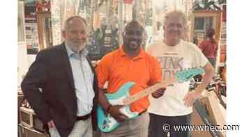 House of Guitars donates Lou Gramm autographed guitar to support Crime Stoppers, Locust Club fundraiser