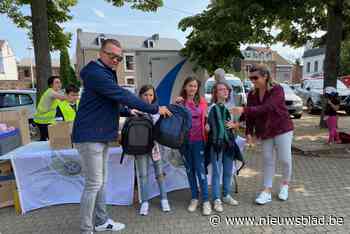 Limburgse vrijwilligers helpen slachtoffers watersnood:”150 gevulde boekentassen voor kinderen van Angleur”