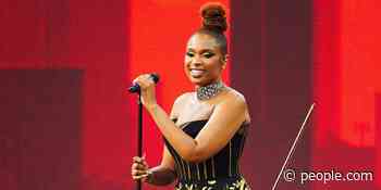 Jennifer Hudson Performs in N.Y.C., Plus Rihanna, Sofia Vergara, and More - PEOPLE
