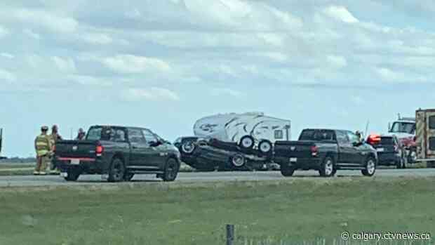 Multi-vehicle crash slows southbound traffic on Hwy. 2 near Didsbury overpass