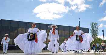 Civic Center Plaza reopens with "Welcome Back, Elgin!" celebration of the arts - Daily Herald