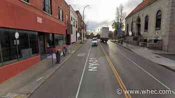 Rochester Police: 1 stabbed on Monroe Avenue Monday morning